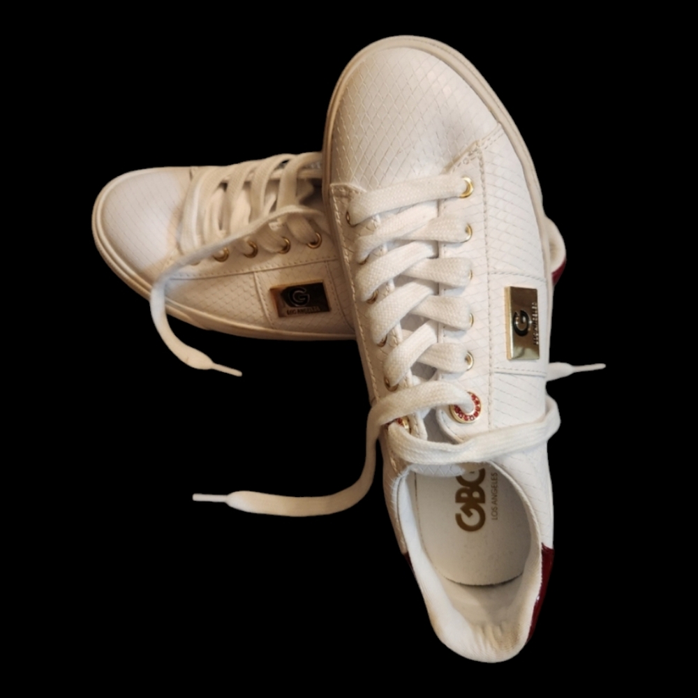 NWOT-GBG Los Angeles fashion shoes. Sz. 8